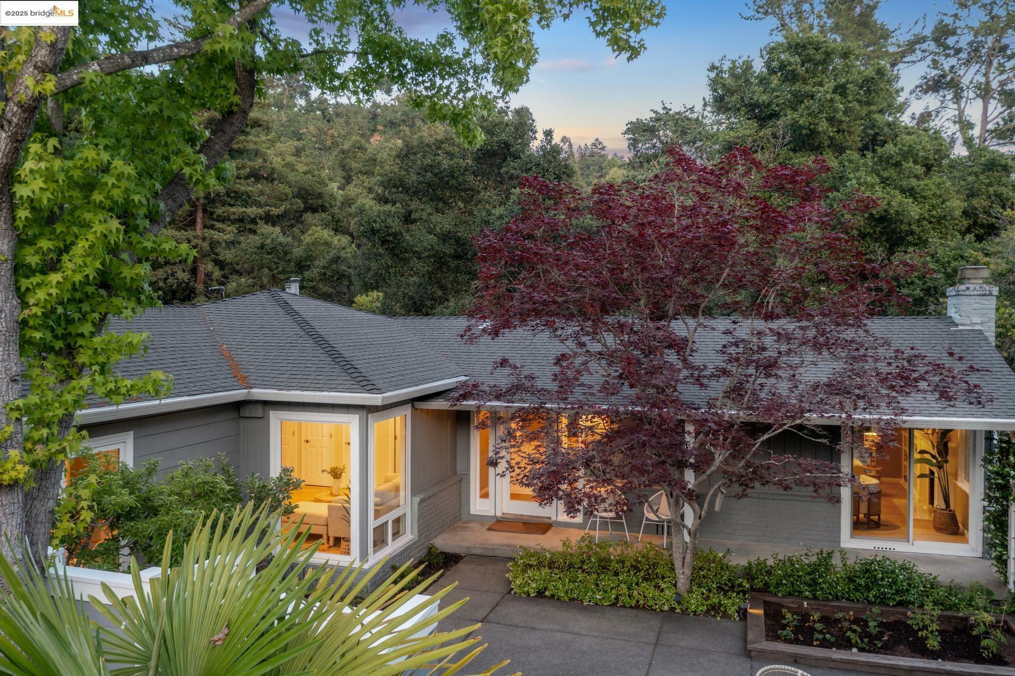 Property Photo: 184 Lombardy Ln CA 94563