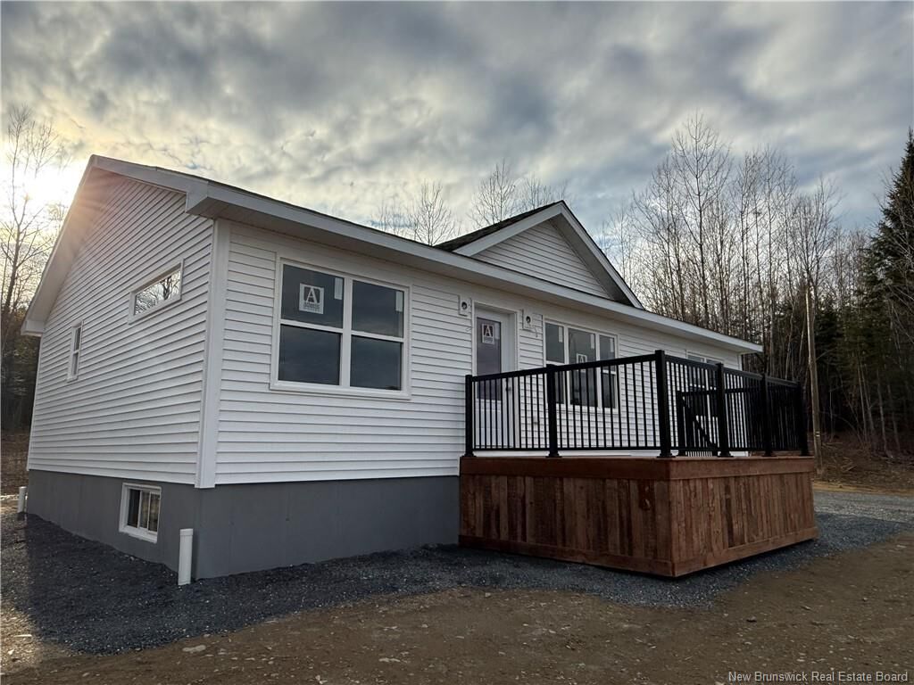 Property Photo: 11 Clearview Court NB E6G 0B6