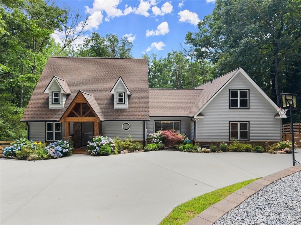 Property Photo:  4690 Giddon Martin Road  GA 30506 