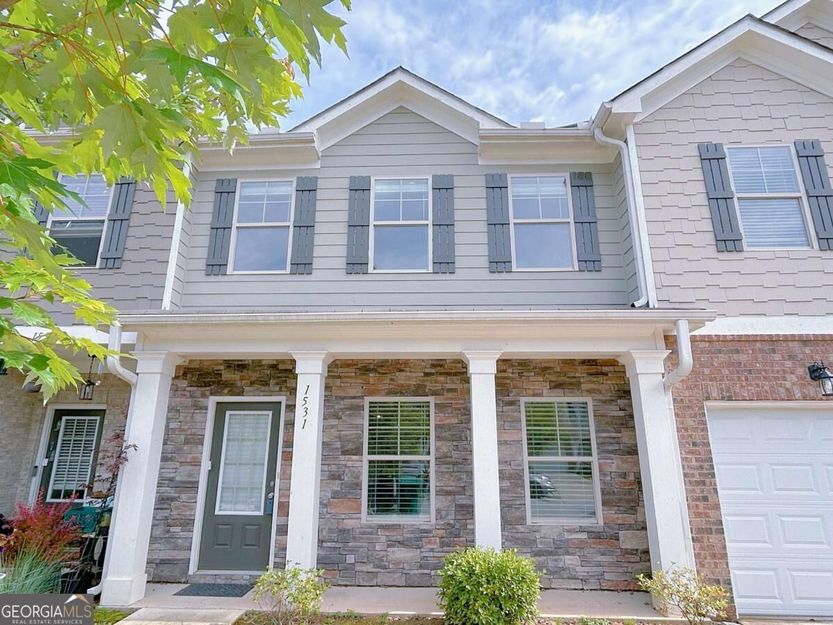 Property Photo:  1531 Iris Walk  GA 30238 