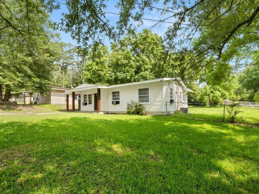 Property Photo: 1314 Oak Drive LA 71446