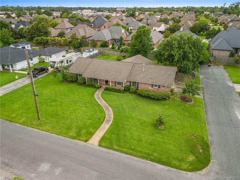 Property Photo: 919 Akron Street LA 70605