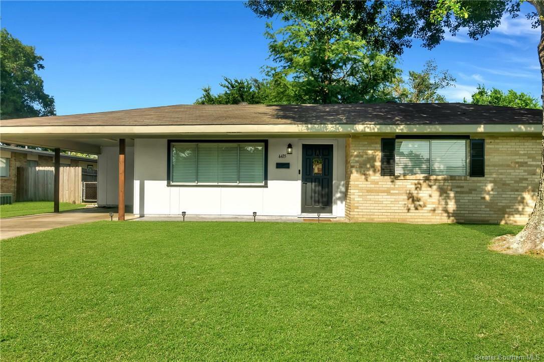 Property Photo: 4435 Oaklawn Street LA 70605