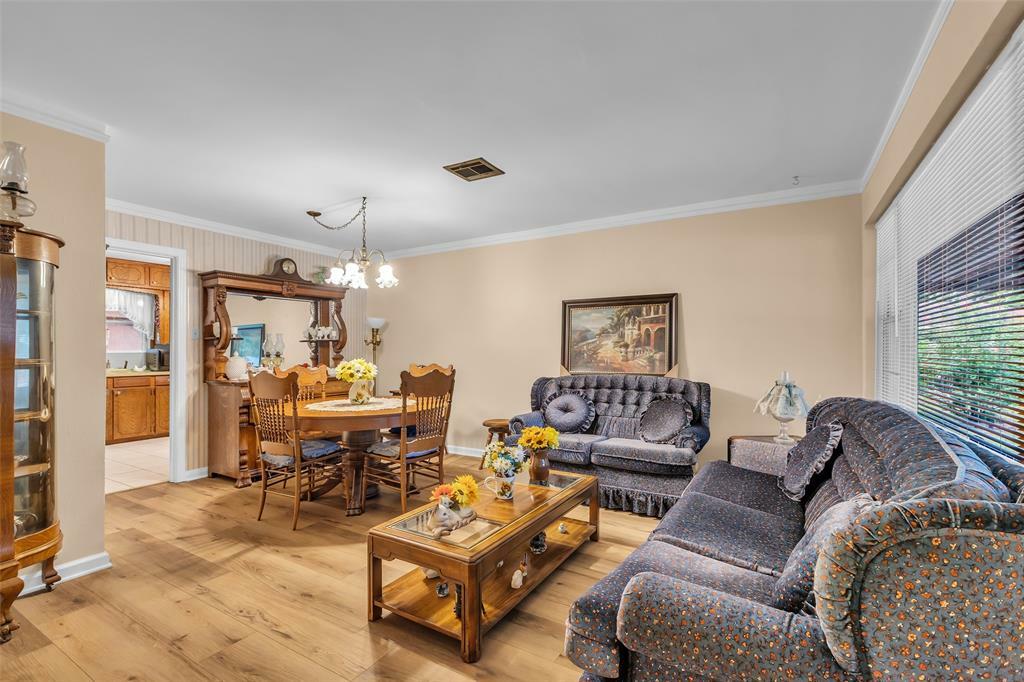 Property Photo:  2015 Wakefield Drive  TX 77018 