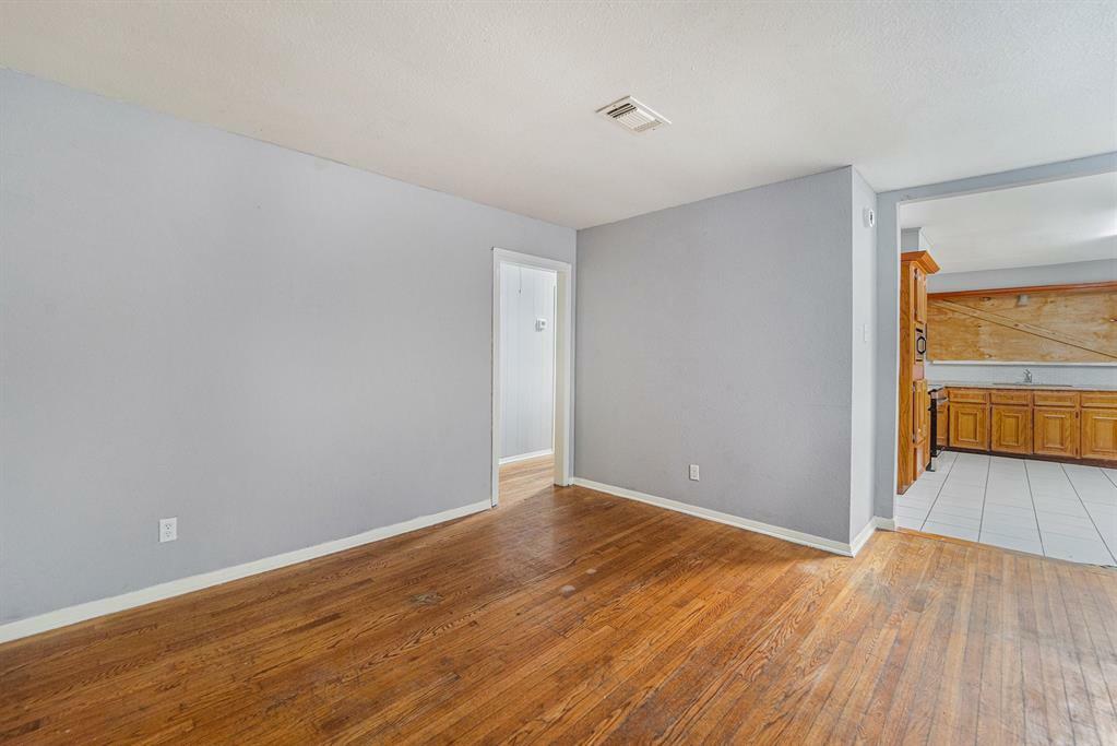 Property Photo: 10509 Kelburn Drive TX 77016