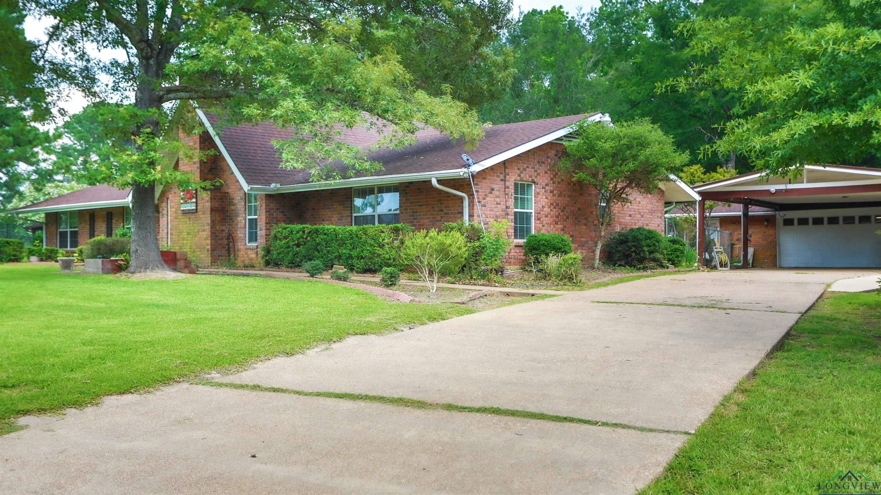 Property Photo:  329 Corrine Place  TX 75692 
