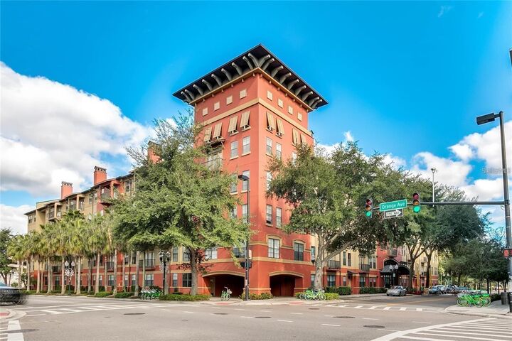 Property Photo: 911 N Orange Avenue 402 FL 32801