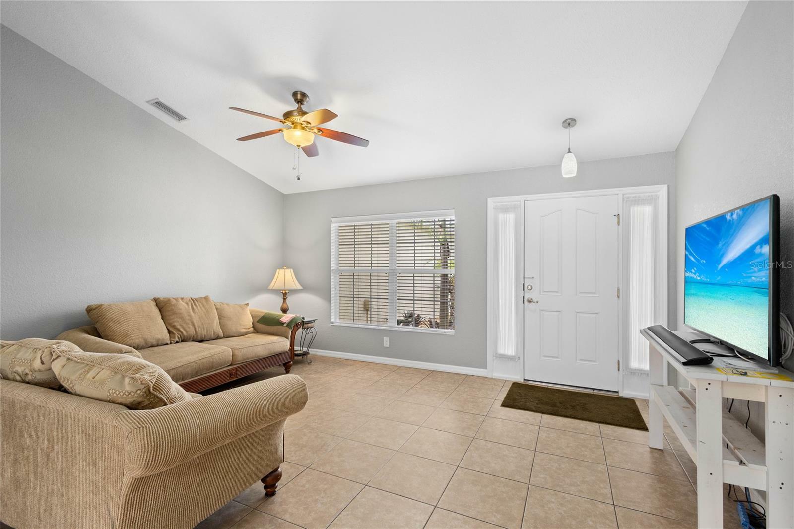 Property Photo: 4268 Leesburg Avenue FL 34288