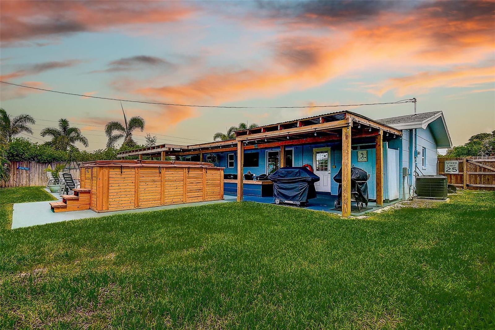 Property Photo: 13978 Barbados Drive FL 33776