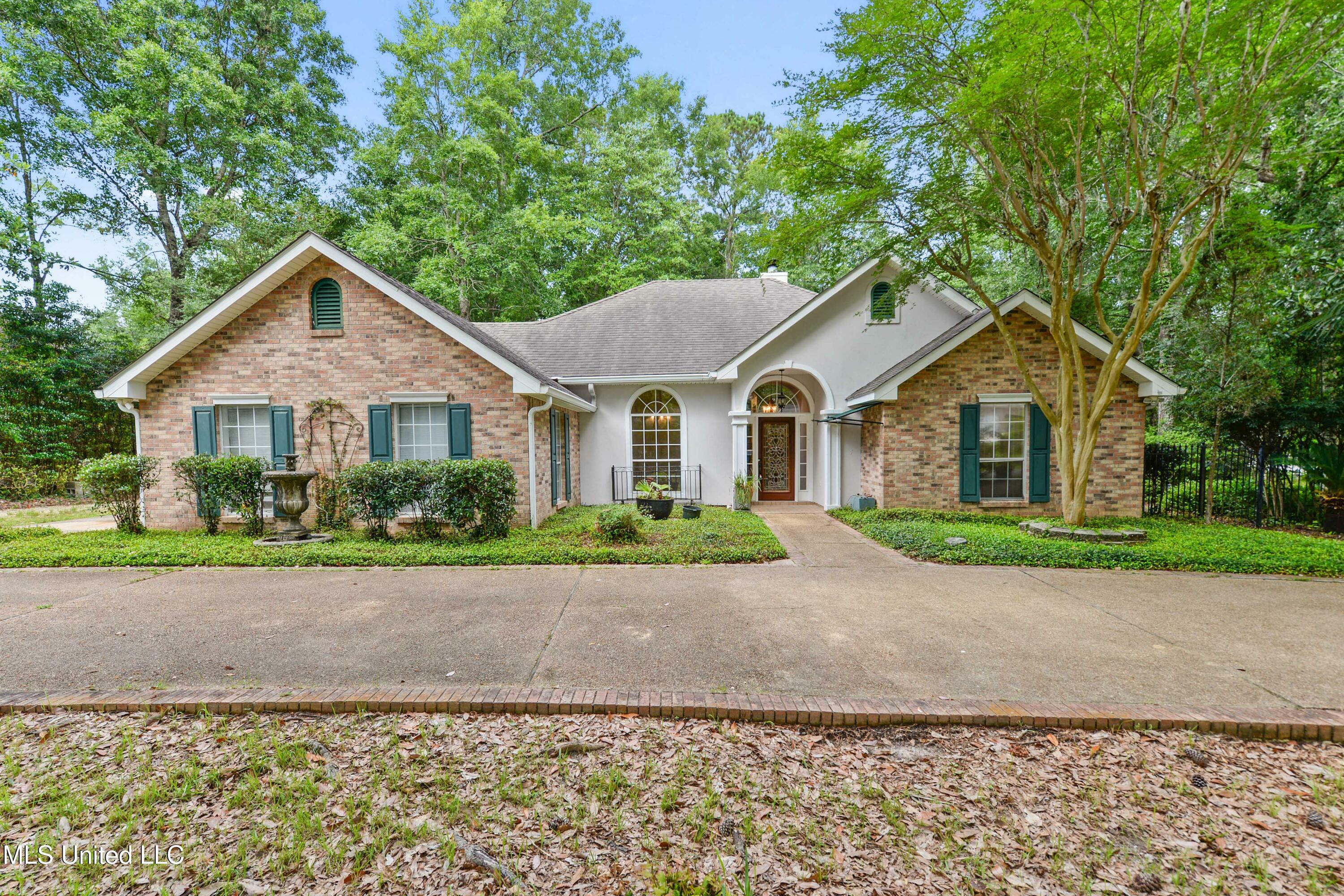 Property Photo: 7635 Fairway Drive MS 39525