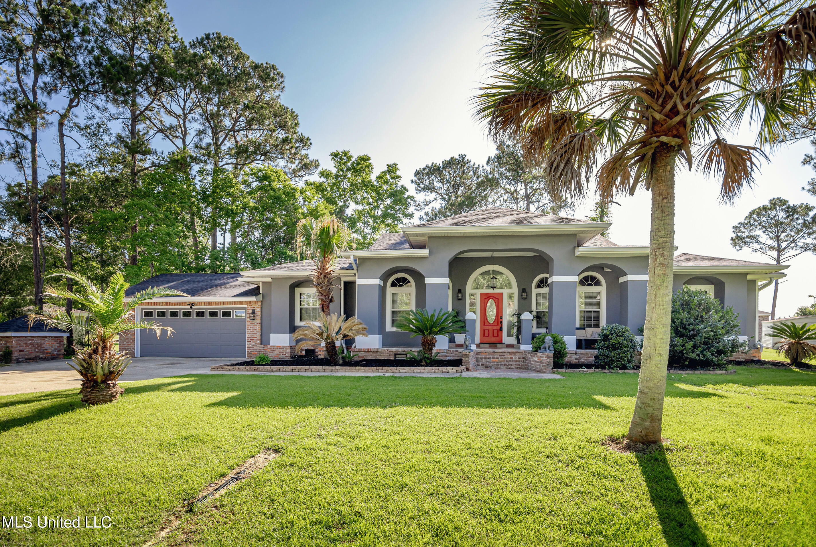 Property Photo: 4213 Victoria Lane MS 39532
