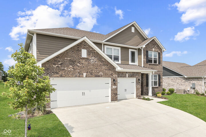 Property Photo:  928 Ridge Rock Lane  IN 46106 