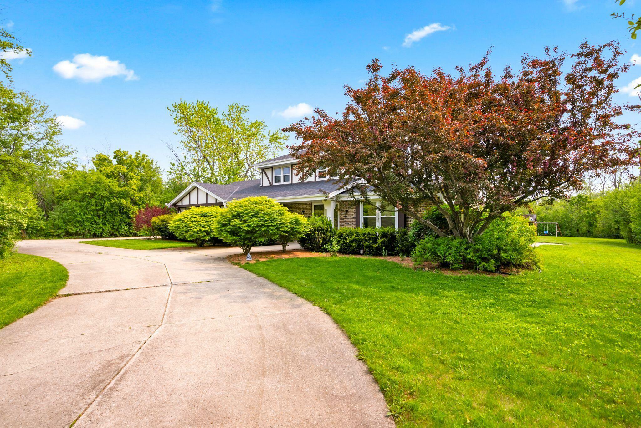 Property Photo: 8650 N River Rd WI 53217