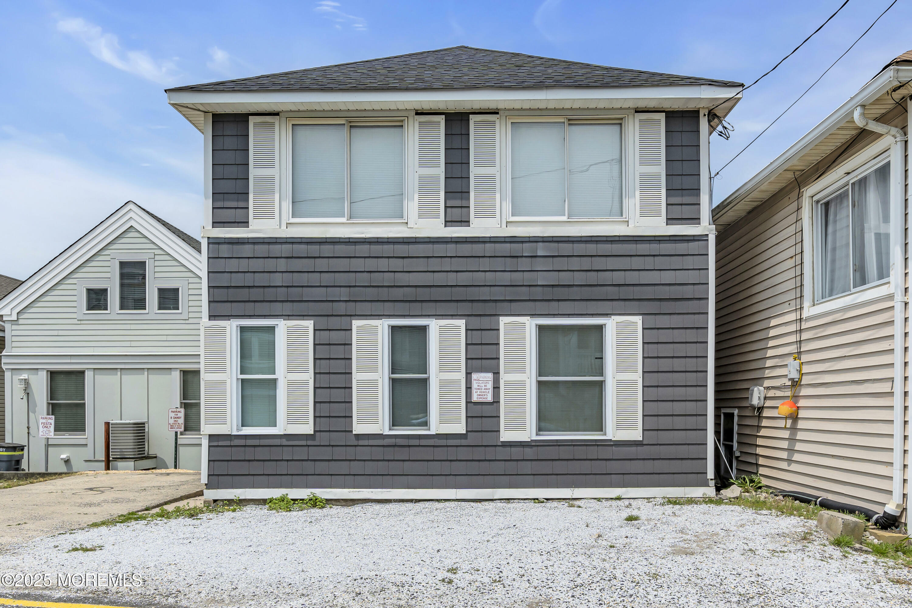 Property Photo:  9 Danby Place  NJ 08742 