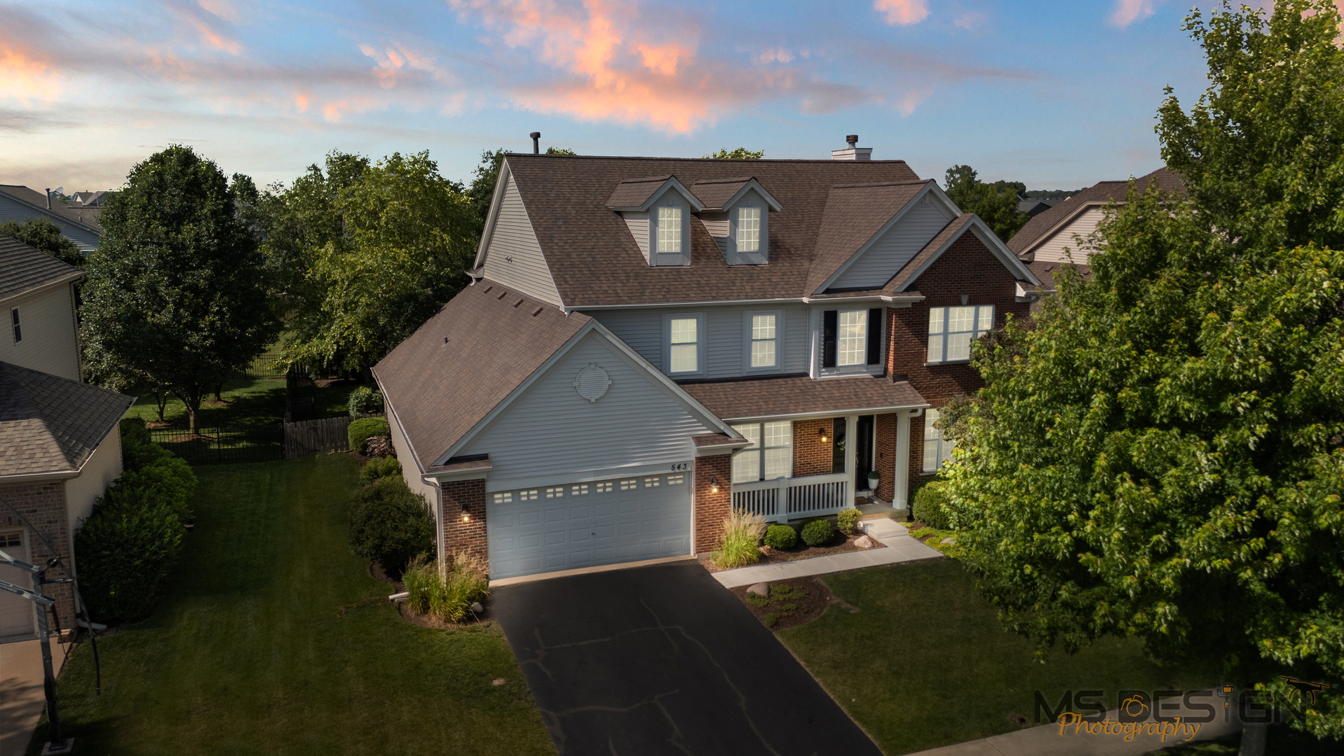 Property Photo: 543 Northgate Drive IL 60178
