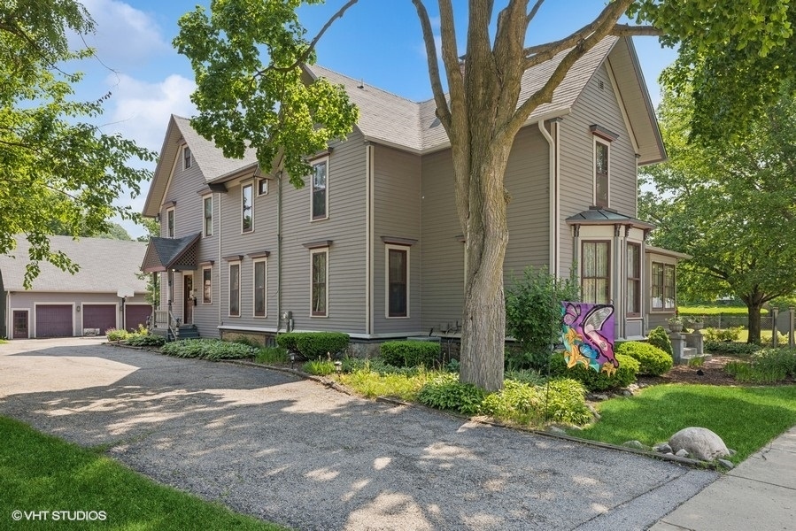 Property Photo:  314 Washington Street  IL 60102 