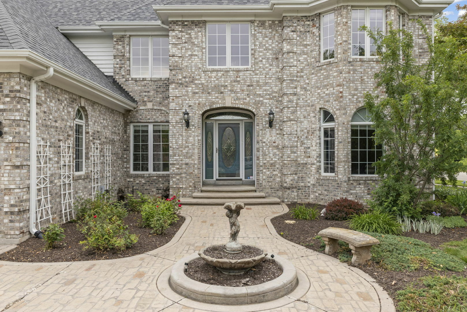 Property Photo: 499 Waubonsee Circle IL 60543