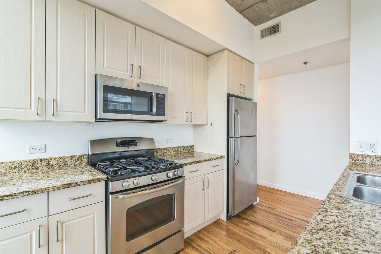 Property Photo:  1620 S Michigan Avenue 1126  IL 60616 