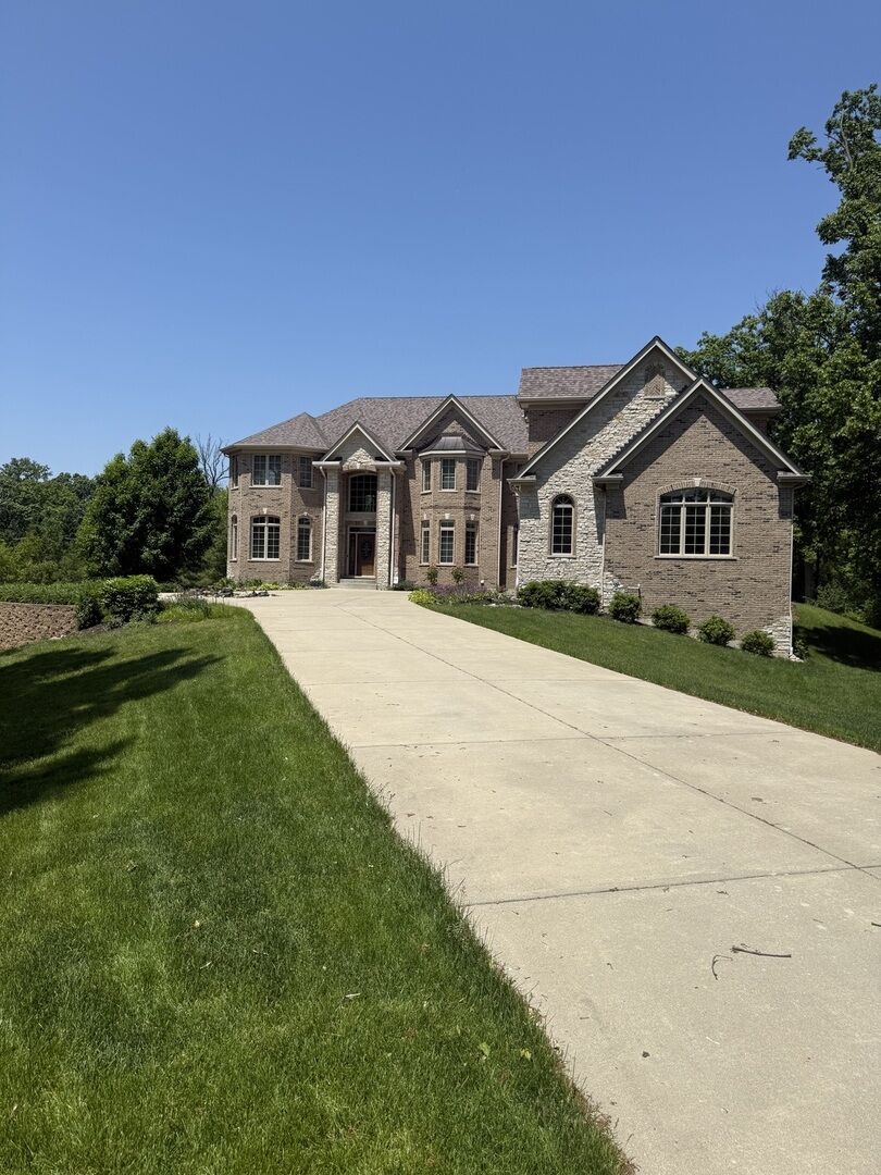 Property Photo:  7 Preston Court  IL 60069 
