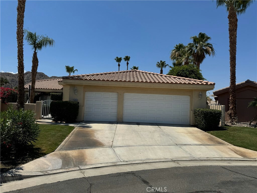 47845 Via Opera  La Quinta CA 92253 photo