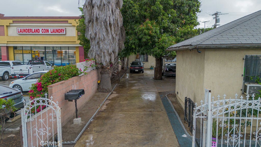 Property Photo: 7117 Malabar Street CA 90255