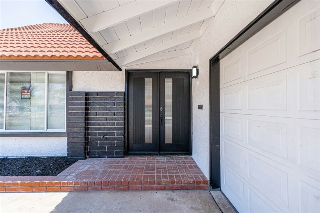 Property Photo: 17518 Eric Avenue CA 90703