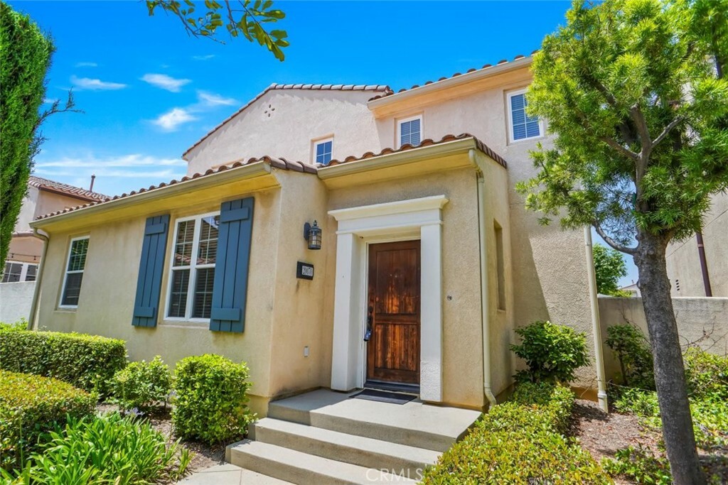 Property Photo: 20070 Livorno Way CA 91326