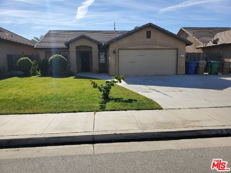 527 Shady Meadow Court  Bakersfield CA 93308 photo