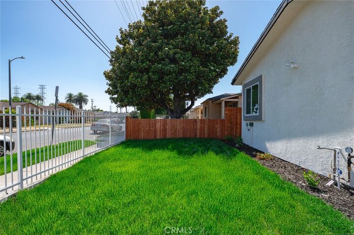 Property Photo:  941 E 97th Street  CA 90002 