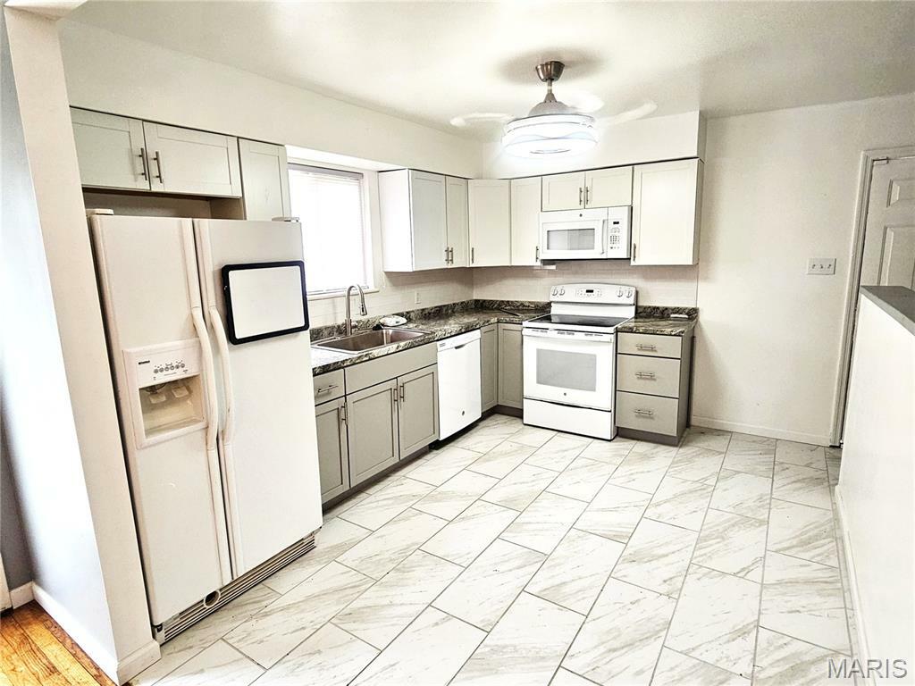 Property Photo: 1239 Peggy Court MO 63147