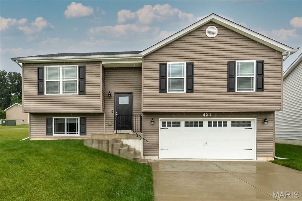 Property Photo: 424 Triathlon Drive MO 63348