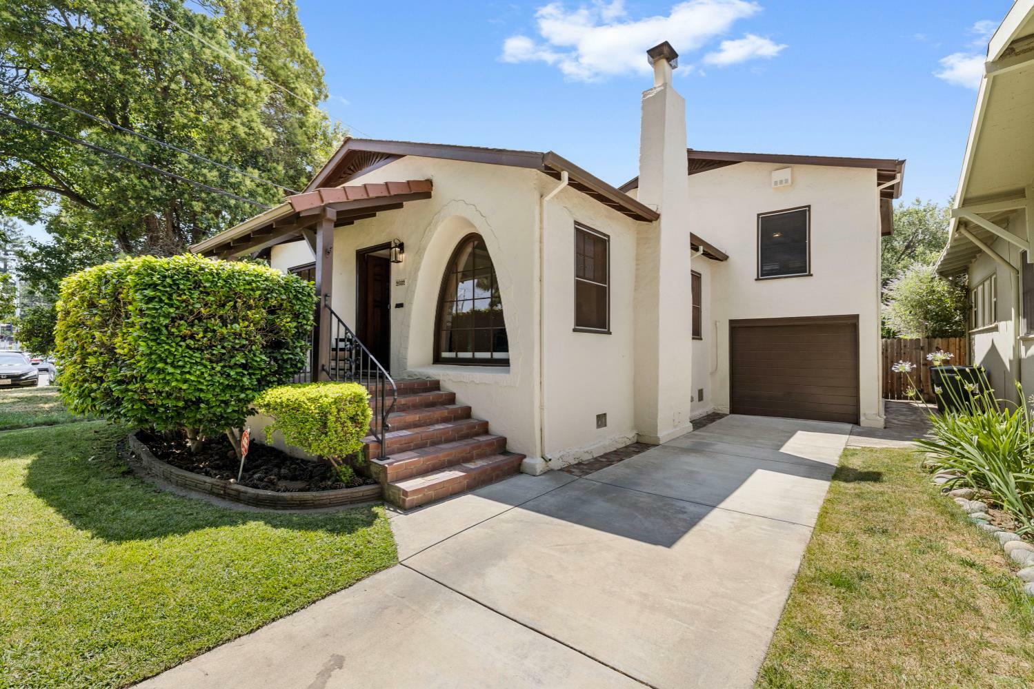 Property Photo: 2032 4th Avenue CA 95818