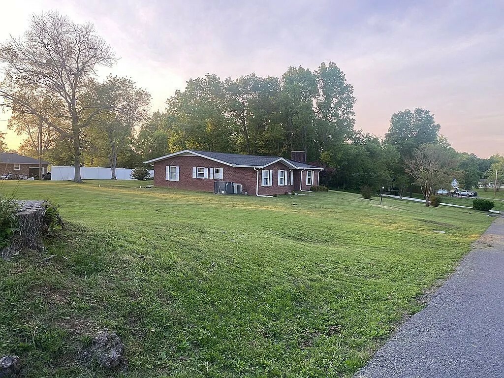 Property Photo: 1904 Cherokee Dr TN 37160