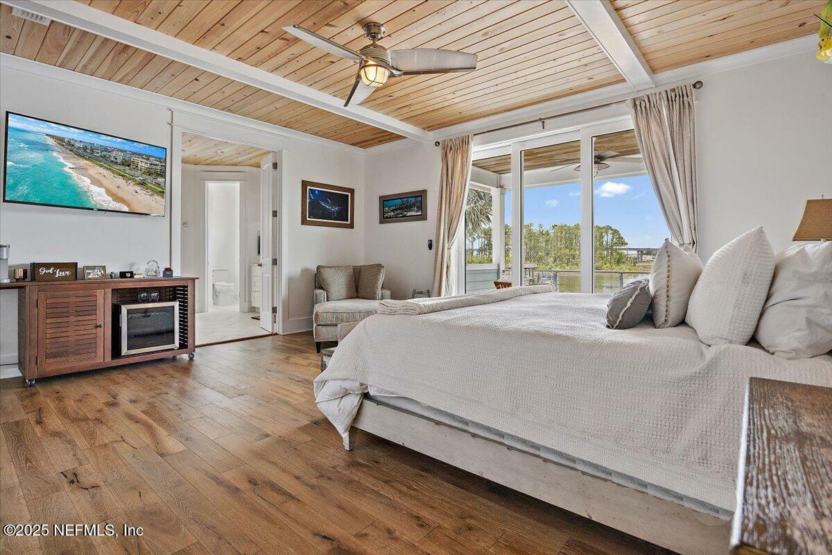 Property Photo: 4450 Seabreeze Drive FL 32250