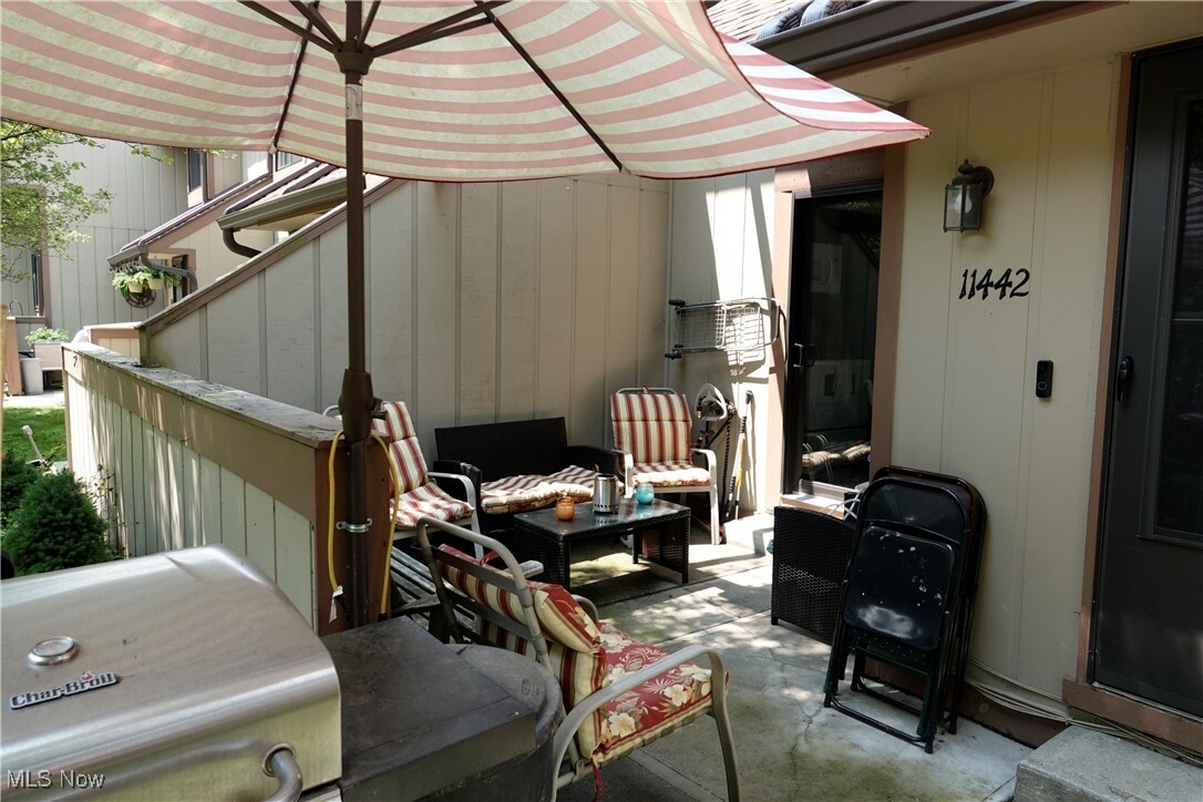 Property Photo: 11442 Harbour Light Drive OH 44133