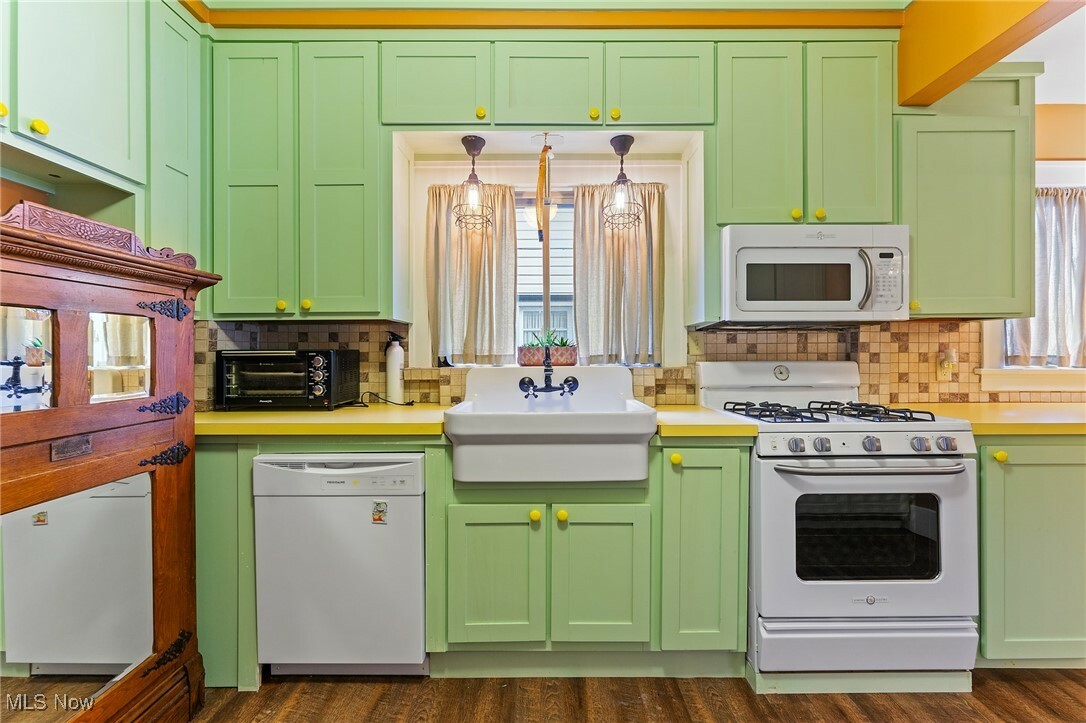 Property Photo:  97 Overlook Boulevard  OH 44471 