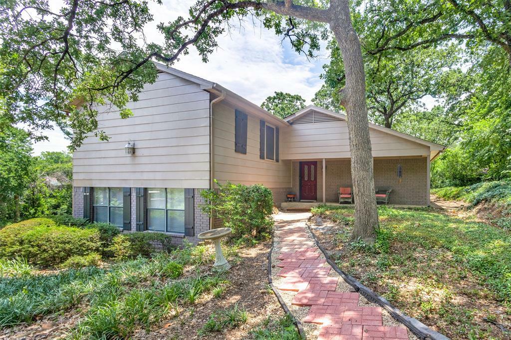 Property Photo: 1467 Limerick Court TX 76262