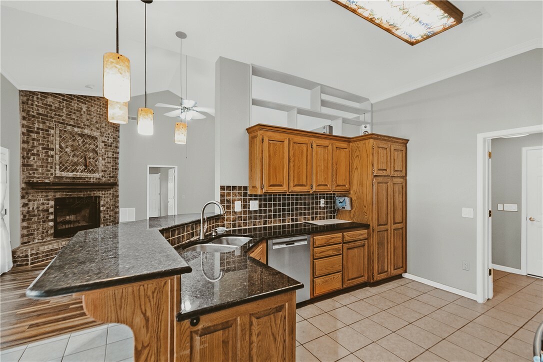 407 N 40th Street  Rogers AR 72756 photo