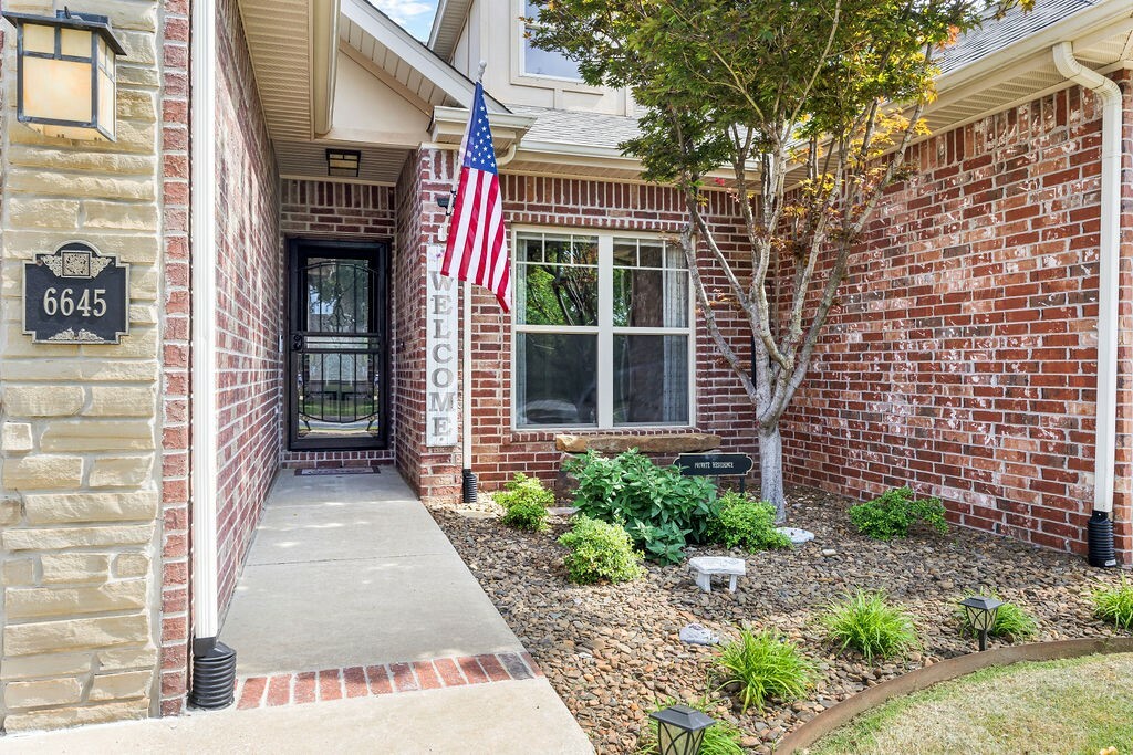 Property Photo: 6645 Valley View Road AR 72758