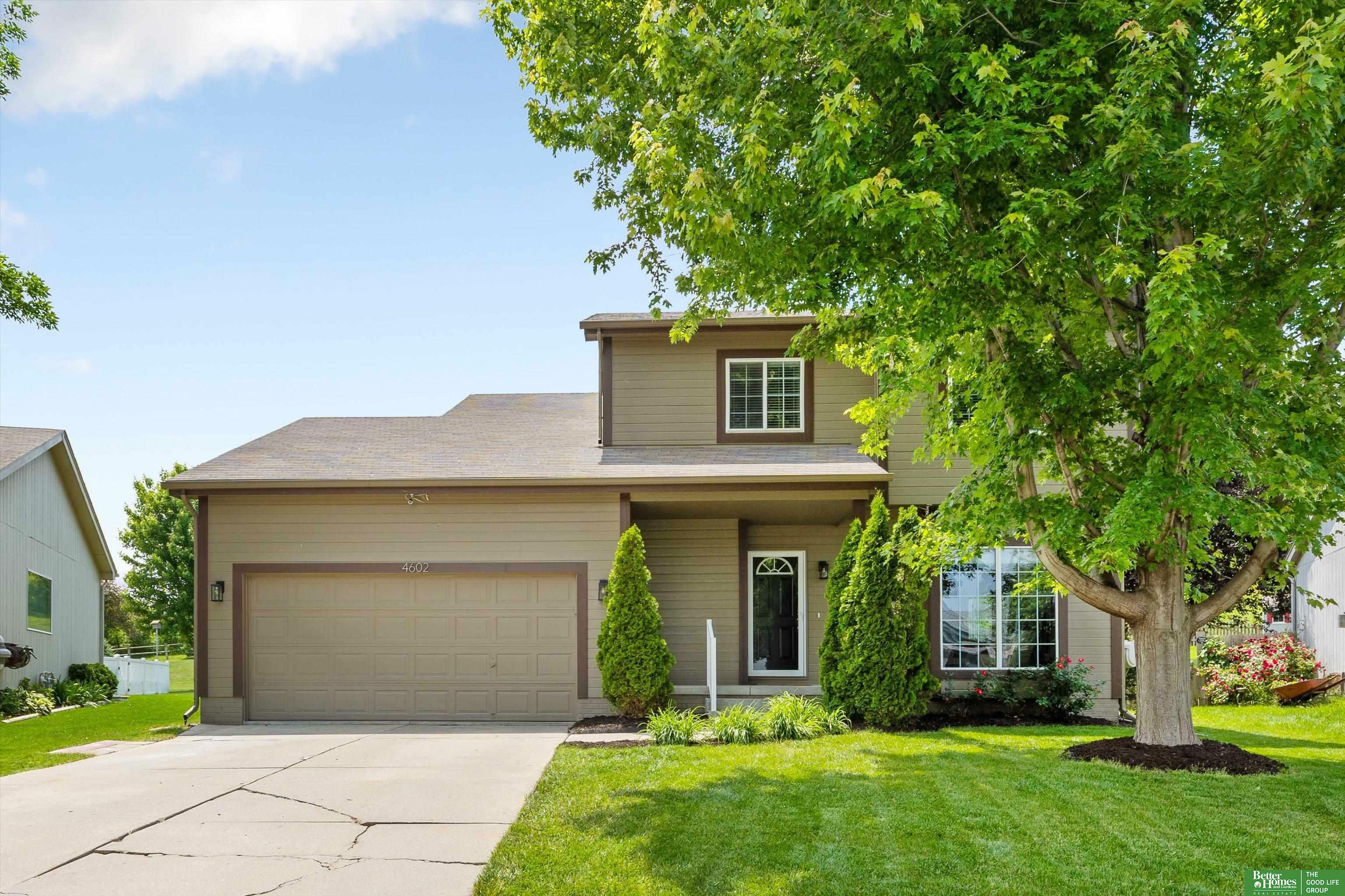 Property Photo: 4602 N 155th Avenue NE 68116
