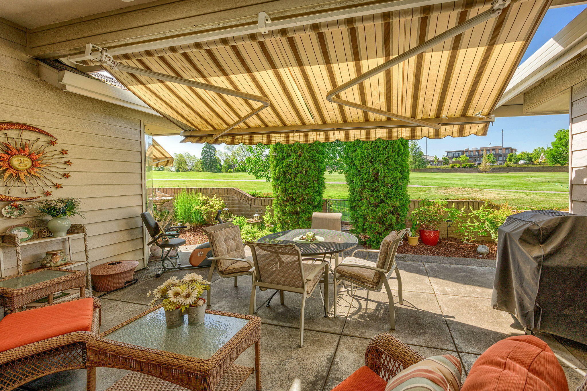 Property Photo: 3227 Chandler Egan Drive OR 97504