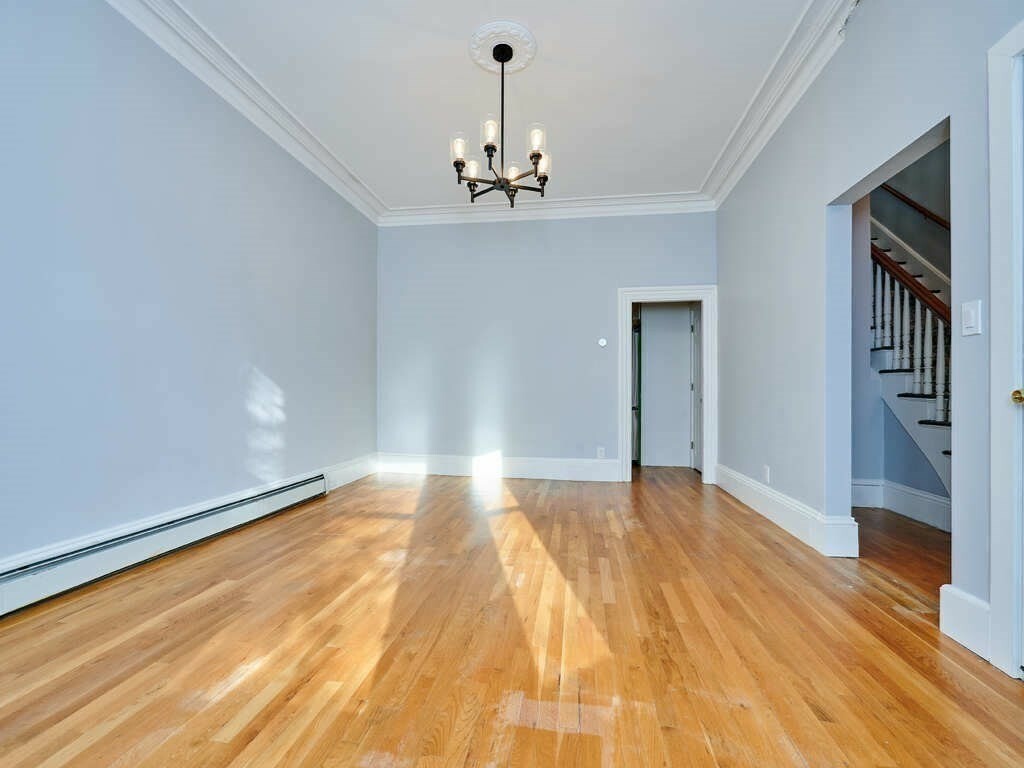 Property Photo: 546 East 5th St 1 MA 02127