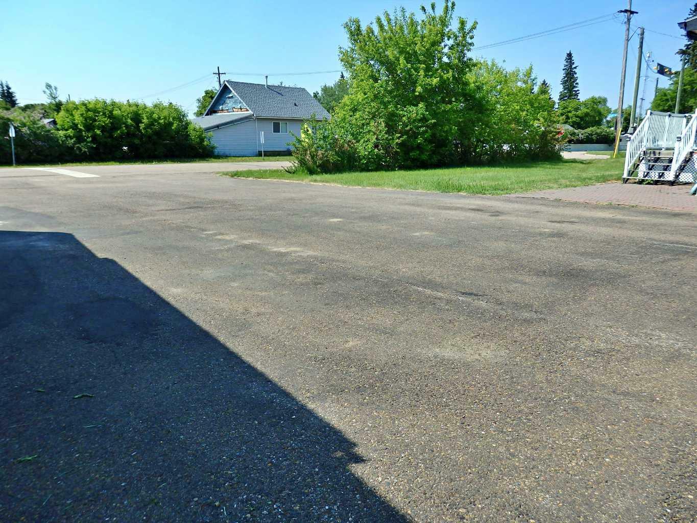 Property Photo: 4604 52 Avenue AB T0B 2W0