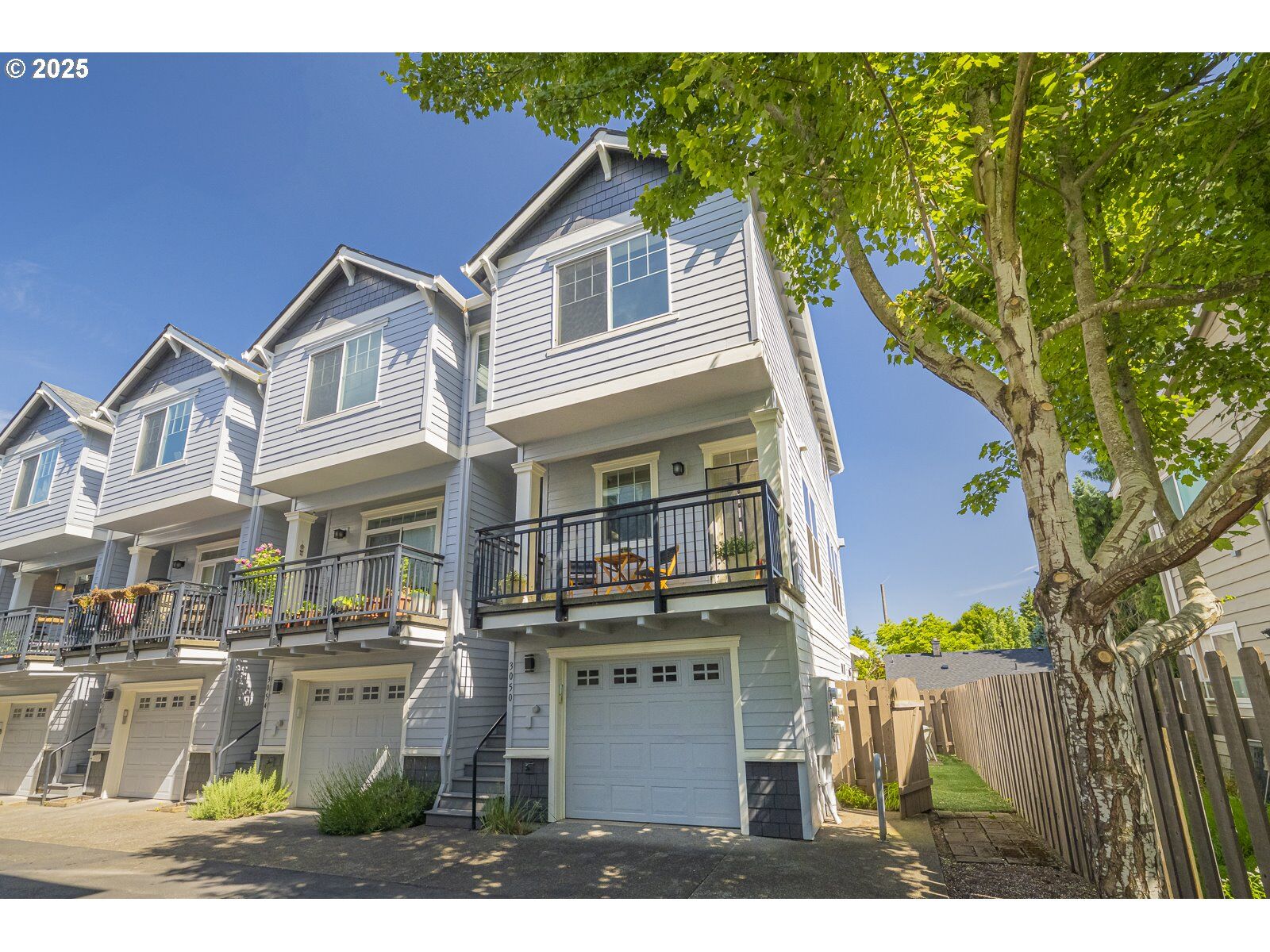 Property Photo: 3050 SE 50th Ave 6 OR 97206