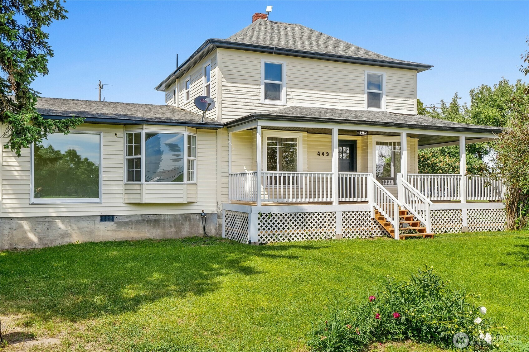 Property Photo: 449 NE Cliff Ave WA 99185