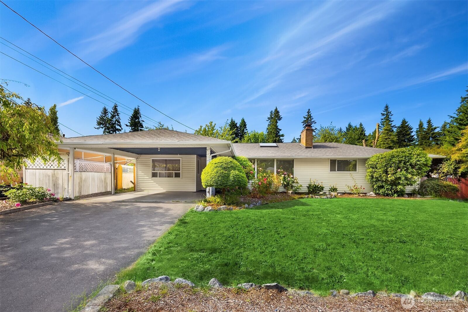 Property Photo: 6207 182nd Street SW WA 98037
