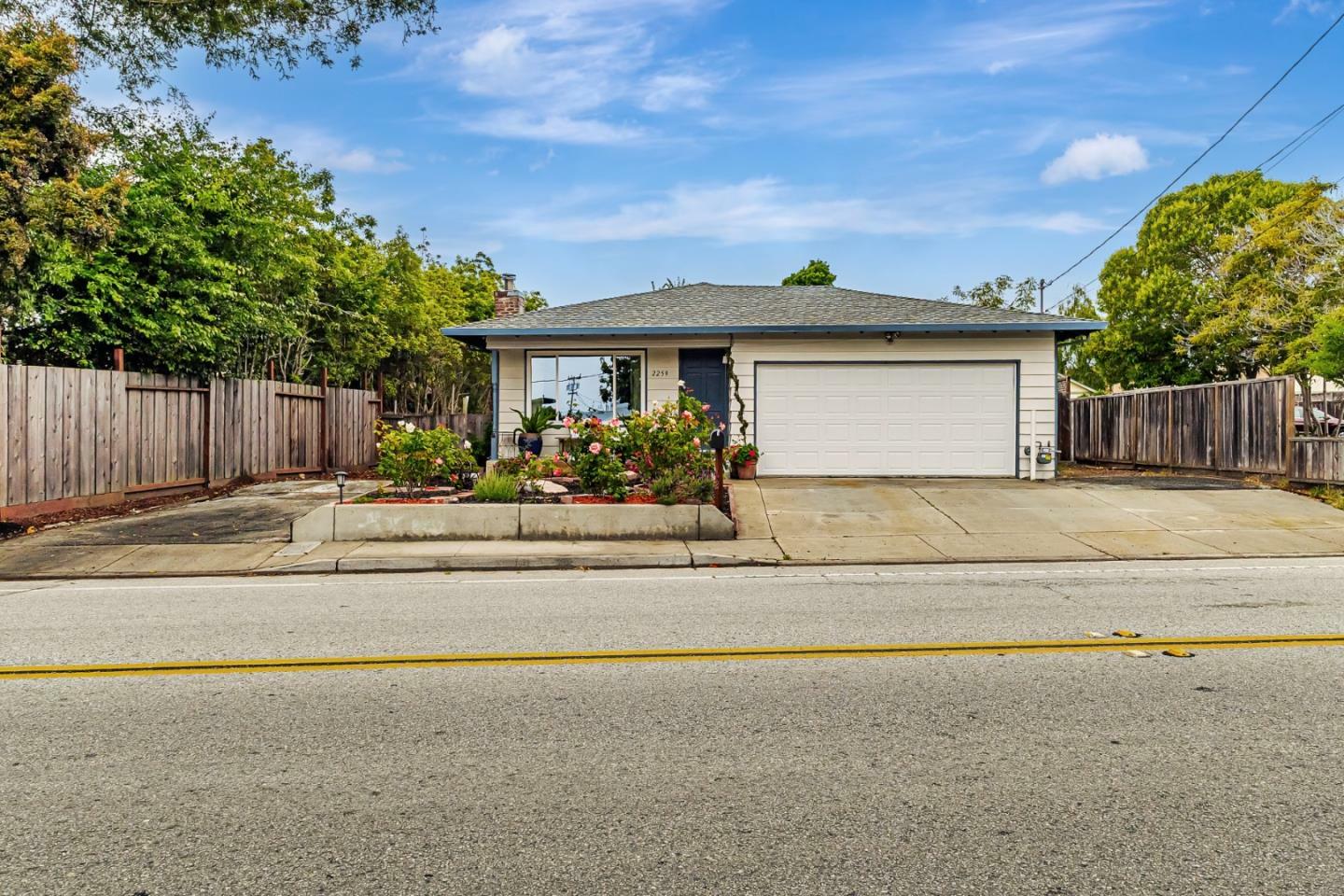 Property Photo: 2259 Chanticleer Avenue CA 95062