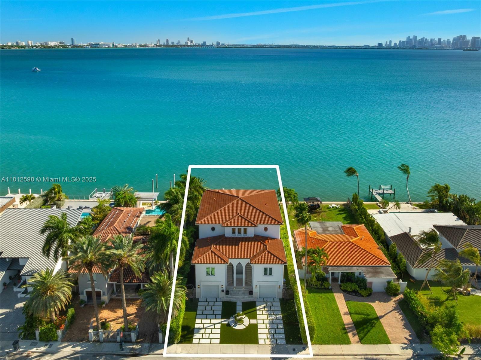 Property Photo: 1460 S Treasure Dr FL 33141