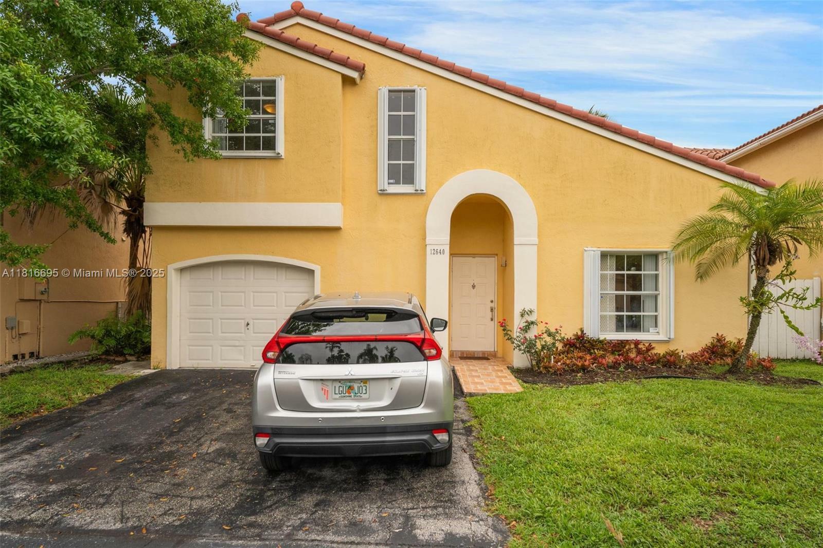 Property Photo: 12640 NW 12th Ct FL 33323