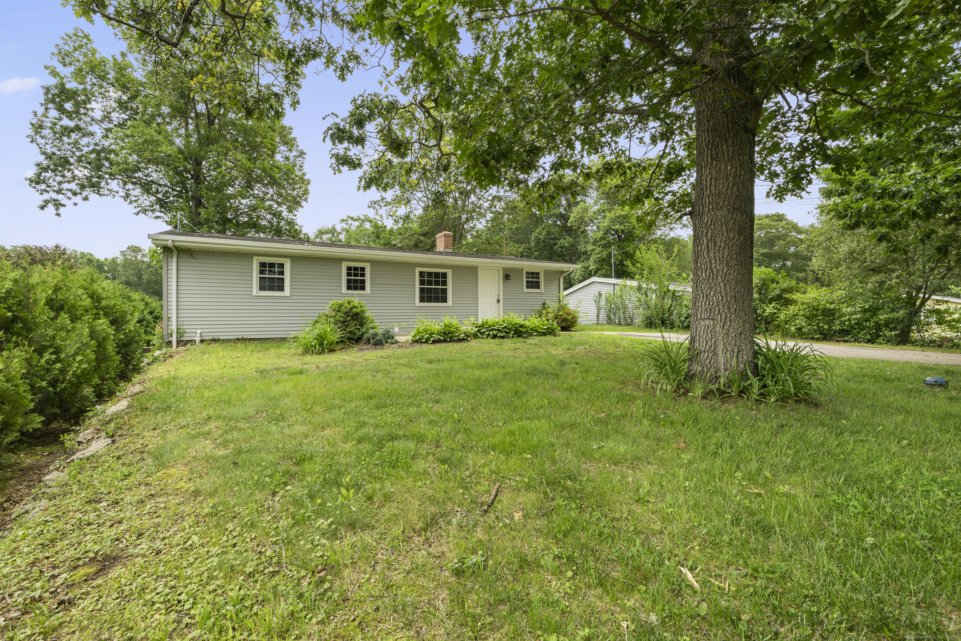 Property Photo: 26 Oconnell Road CT 06423